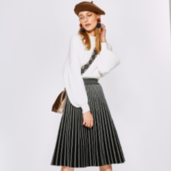 Knit Swing Sweater in White - Picture 1 of 4